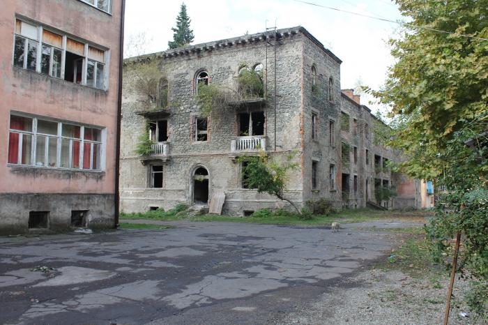 Ткварчели
